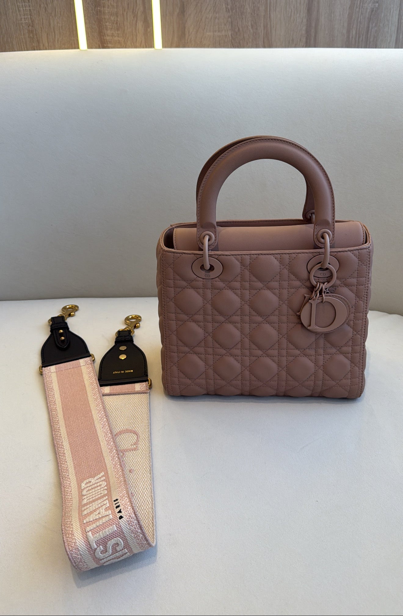 Lady Dior Medium Preloved