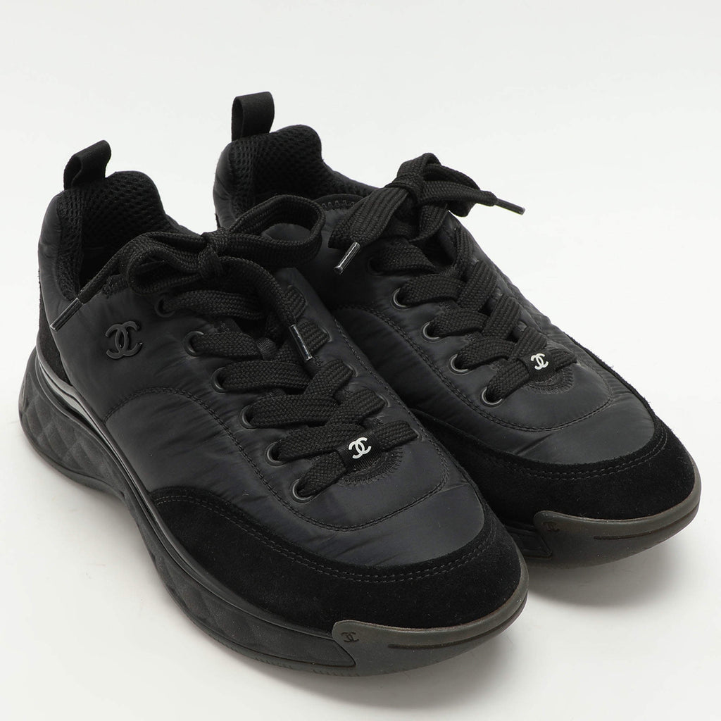 Chanel Sneakers Preloved